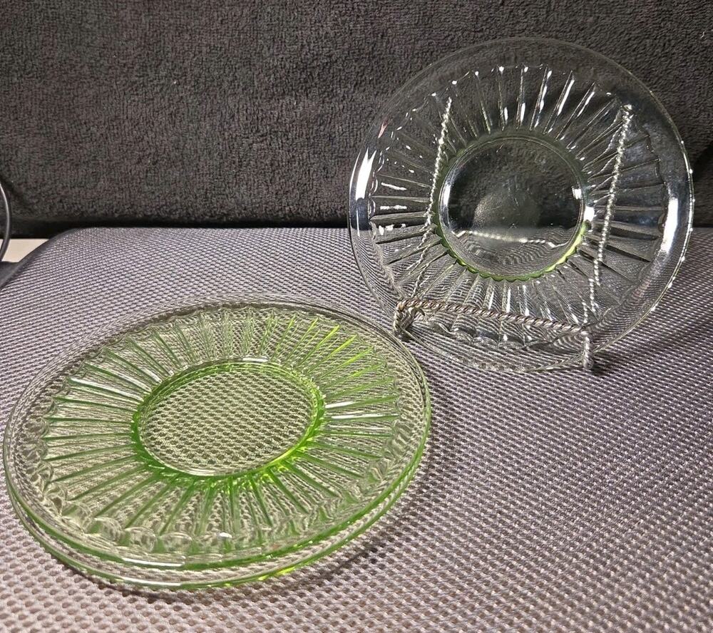 Set Of 3 Vntg Anchor Hocking Roulette Green Depression Glass Plate 6 In